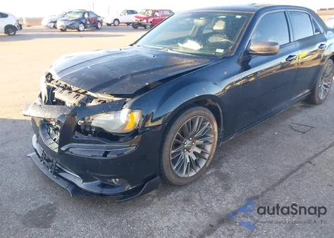 2013 Chrysler 300C John Varvatos Limited Edition from USA, damaged, VIN 2C3CCADG9DH741013